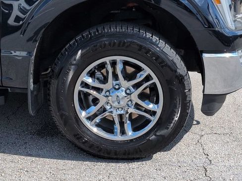 Used 2022 Ford F150 Lariat w/ Equipment Group 502A High AWD/4WD image 11