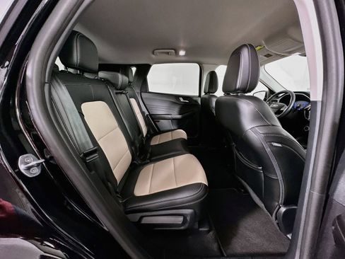 Used 2022 Ford Escape Titanium w/ Titanium Premium Package FWD image 28