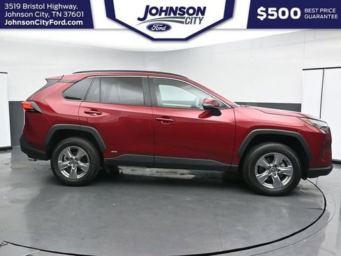 Used 2024 Toyota RAV4 XLE AWD/4WD image 12