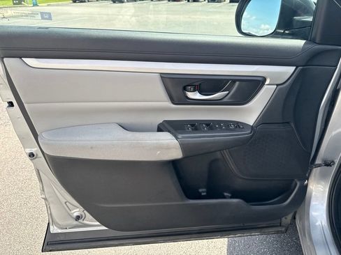 Used 2018 Honda CR-V LX image 28
