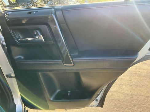Used 2023 Toyota 4Runner TRD Off-Road Premium w/ Moonroof Package AWD/4WD image 29