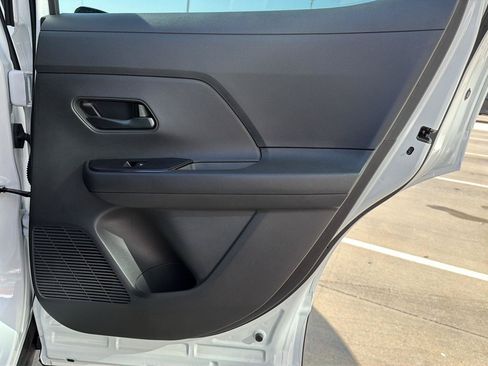 Used 2025 Nissan Kicks S FWD image 36