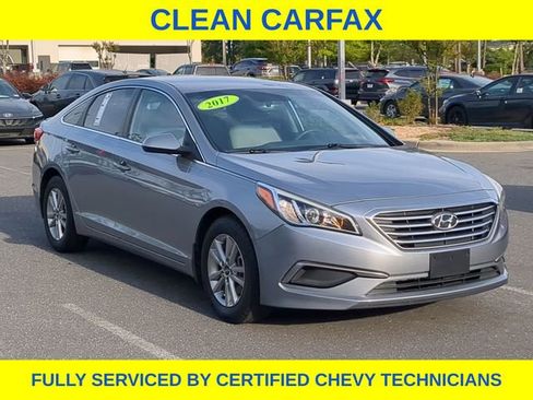 Used 2017 Hyundai Sonata SE FWD image 3