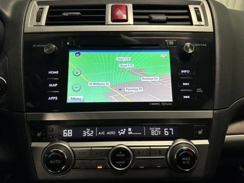 Used 2016 Subaru Outback 2.5i Limited AWD/4WD image 5