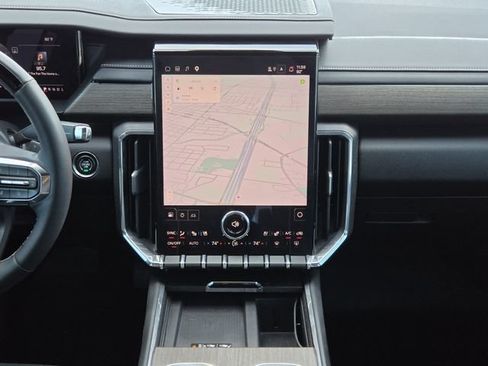 Used 2024 GMC Acadia Denali w/ Super Cruise Package FWD image 20