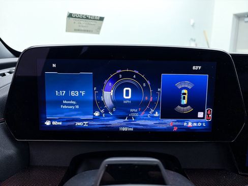 Used 2024 Chevrolet Traverse RS w/ LPO, Floor Liner Package AWD/4WD image 34
