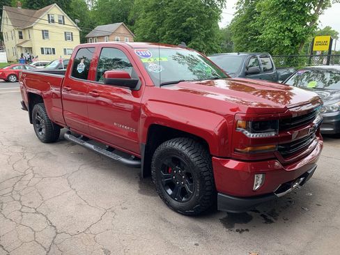 Used 2018 Chevrolet Silverado 1500 LT w/ All Star Edition AWD/4WD image 1