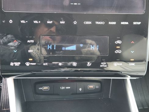 Certified 2024 Hyundai Tucson Limited image 22