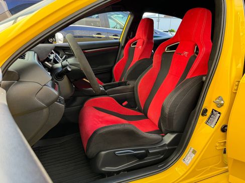 Used 2021 Honda Civic Type R Limited image 11