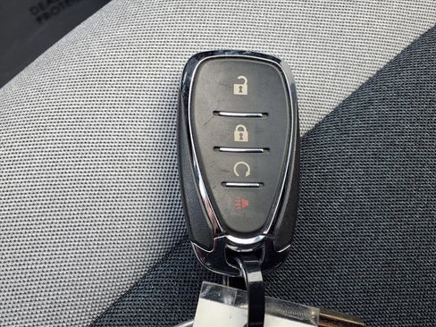 Used 2021 Chevrolet Bolt LT image 11