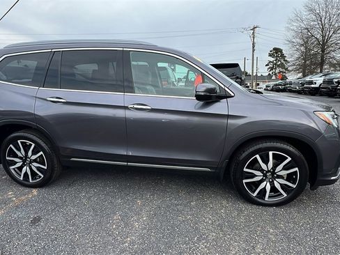 Used 2019 Honda Pilot Elite image 4