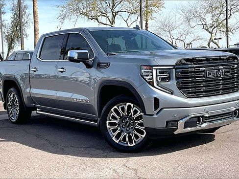 Used 2024 GMC Sierra 1500 Denali Ultimate image 2