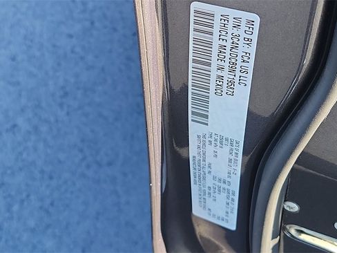 Used 2022 Jeep Compass Limited image 26