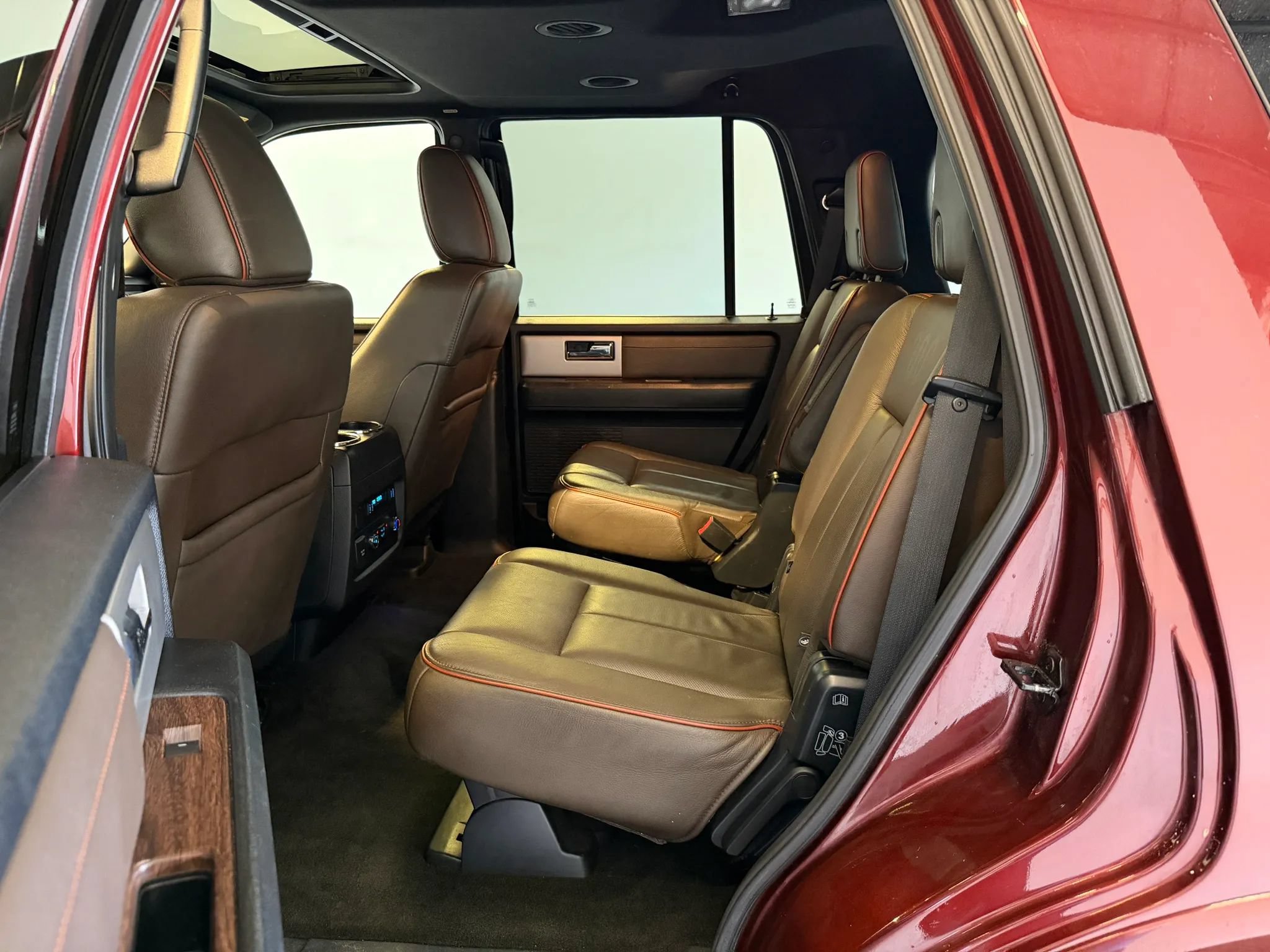 Used 2015 Ford Expedition King Ranch AWD/4WD image 34