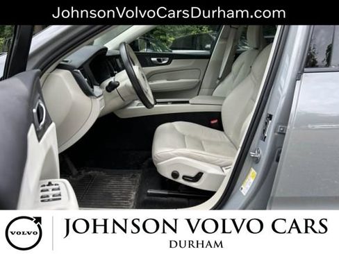 Used 2024 Volvo XC60 B5 Plus w/ Climate Package AWD/4WD image 8