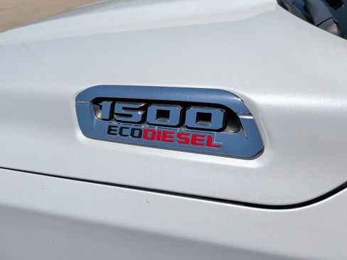 Used 2022 RAM 1500 Laramie RWD image 9