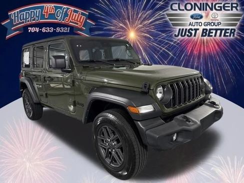 Used 2024 Jeep Wrangler Unlimited Sport AWD/4WD image 1