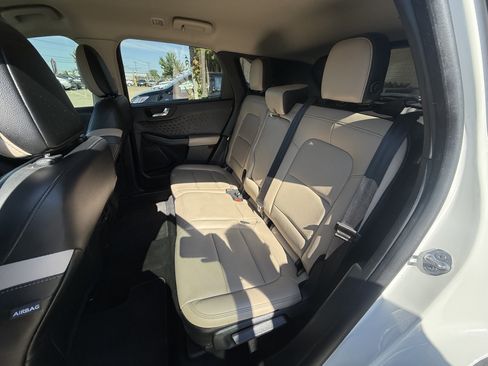 Used 2020 Ford Escape SEL FWD image 10