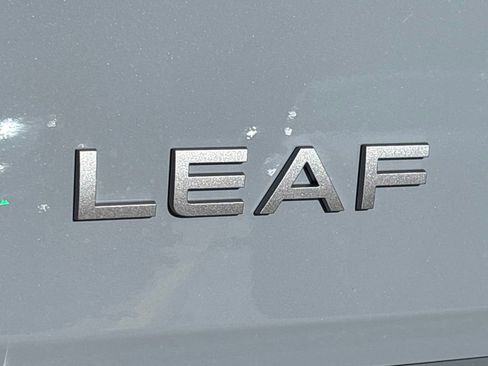 New 2026 Nissan Leaf Platinum+ w/ Cargo Package (Platinum+) image 5