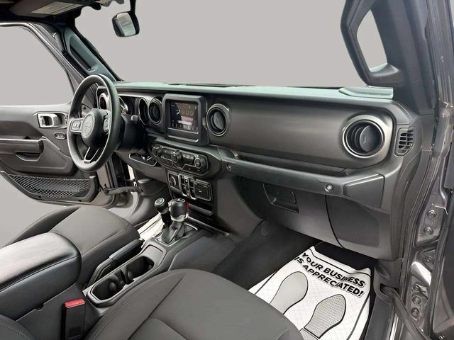 Used 2023 Jeep Gladiator Sport AWD/4WD image 20