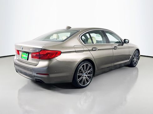 Used 2017 BMW 540i RWD image 10