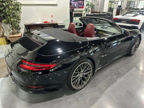 Used 2017 Porsche 911 Carrera image 2