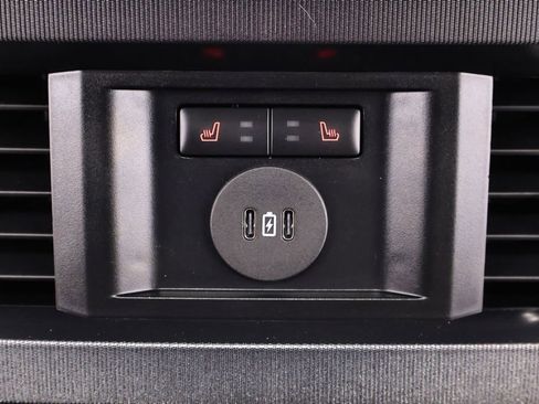 Certified 2026 Ford F250 Platinum AWD/4WD image 16