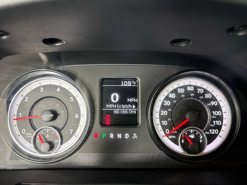 Used 2015 RAM 1500 Tradesman RWD image 22