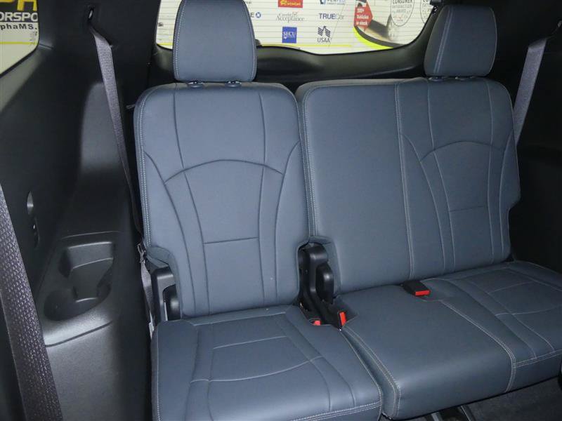 Used 2024 Buick Enclave Essence w/ Experience Buick Package AWD/4WD image 31