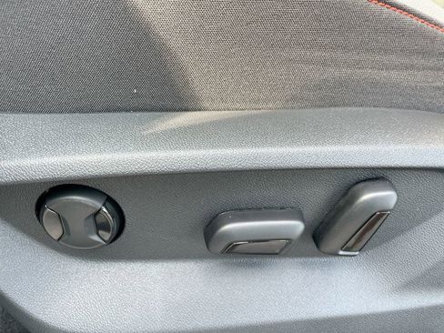 New 2025 Volkswagen Atlas Peak Edition SE image 39