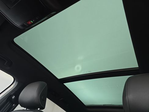 Certified 2023 Volkswagen Tiguan SE R-Line image 29