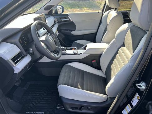 New 2026 Mitsubishi Outlander SE FWD image 21