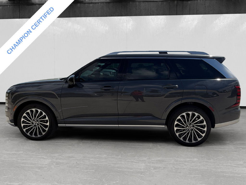 Used 2026 Hyundai Palisade Calligraphy FWD image 2