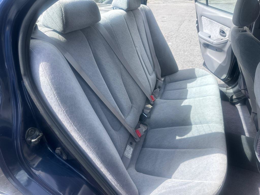 Used 2005 Hyundai Elantra GLS FWD image 22
