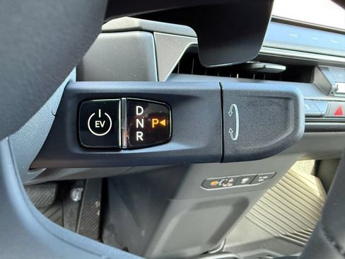 New 2026 Kia EV9 Wind AWD/4WD image 30