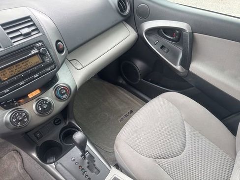 Used 2012 Toyota RAV4 4WD w/ Upgrade Value Pkg image 12