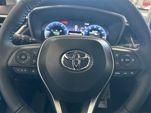 Used 2026 Toyota Corolla Cross XLE image 22