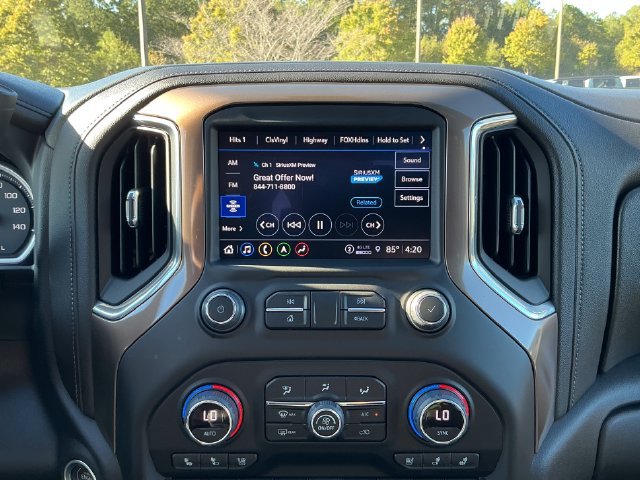 Used 2022 Chevrolet Silverado 1500 High Country AWD/4WD image 17