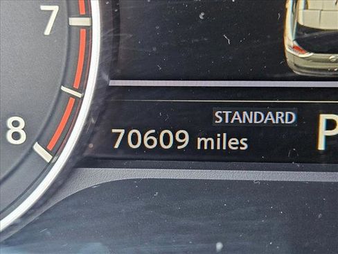 Used 2023 Nissan Rogue SV image 11