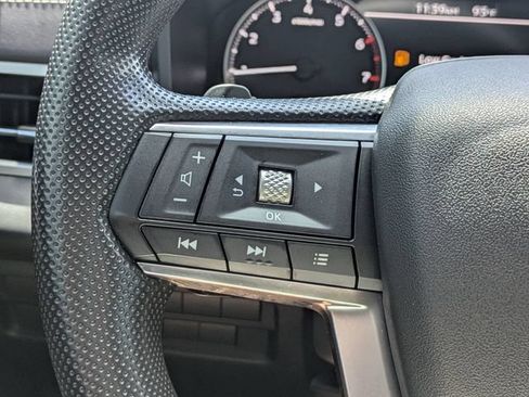 Used 2024 Mitsubishi Outlander ES FWD image 25