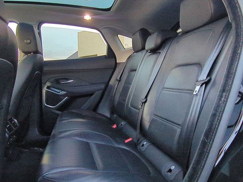 Used 2018 Jaguar E-PACE SE image 23
