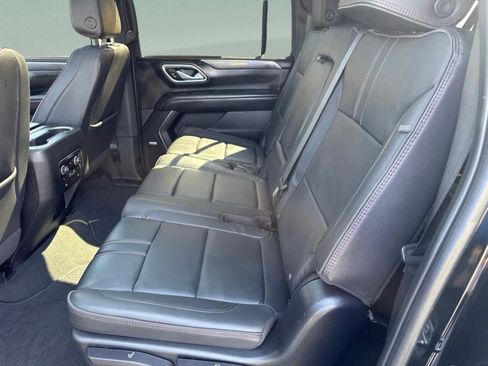 Used 2024 Chevrolet Suburban RST w/ Luxury Package AWD/4WD image 11
