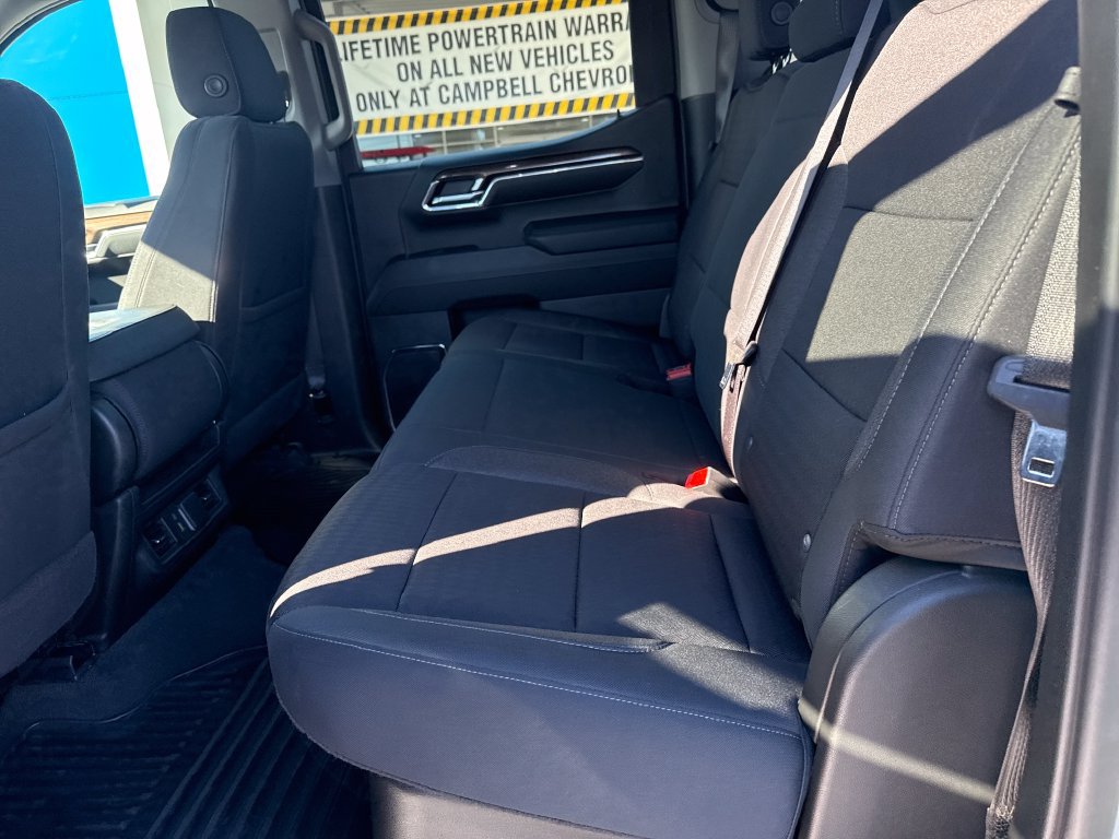 Used 2024 Chevrolet Silverado 1500 LT AWD/4WD image 29