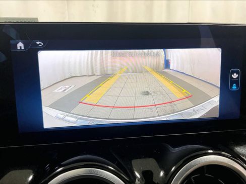 Used 2025 Mercedes-Benz GLA 250 4MATIC image 20