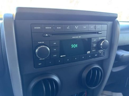 Used 2008 Jeep Wrangler X image 19