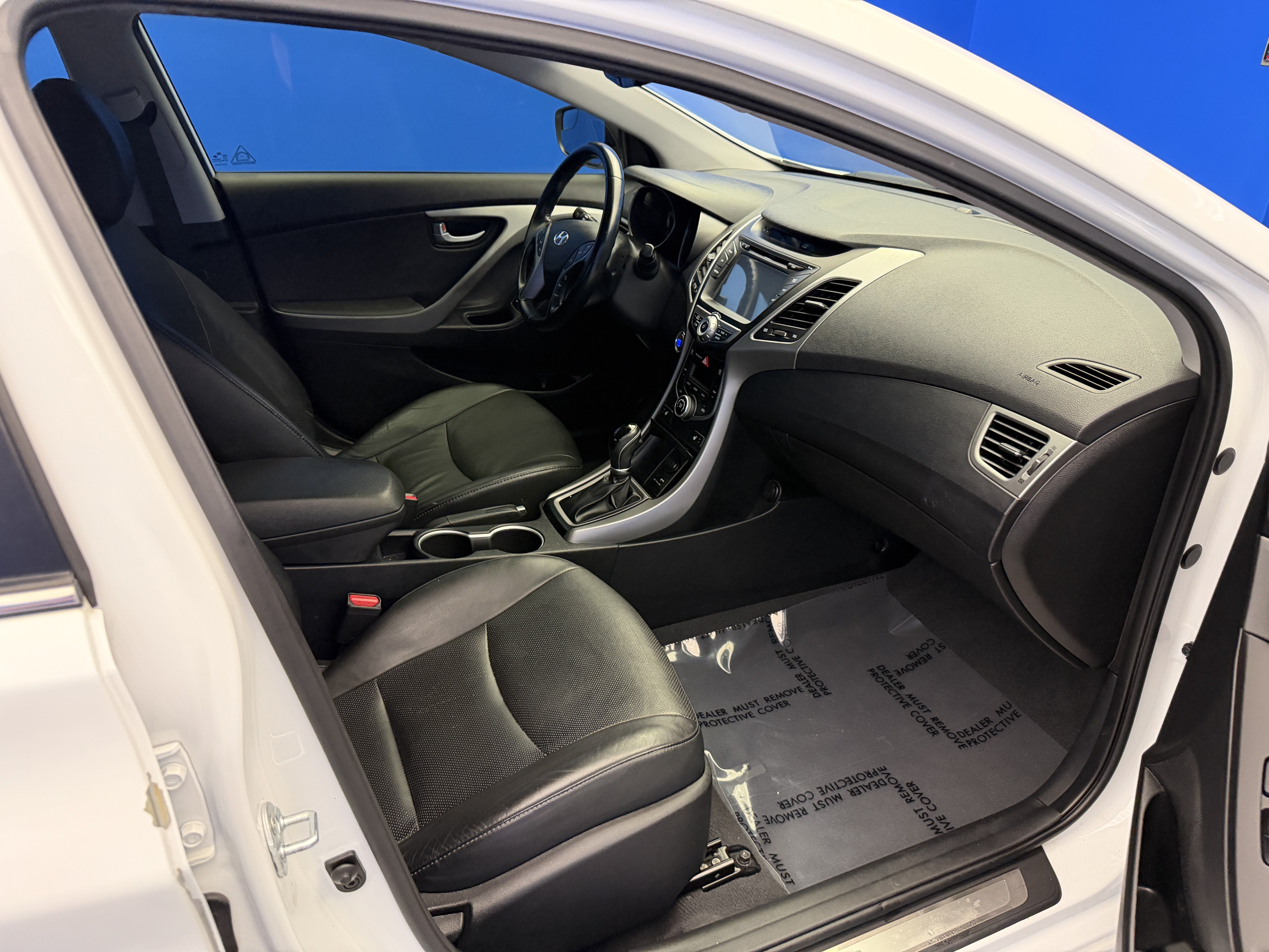 Used 2016 Hyundai Elantra Limited w/ Option Group 04 FWD image 24
