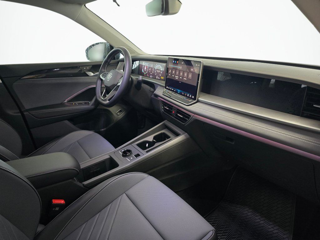 New 2026 Volkswagen Tiguan SE AWD/4WD image 44