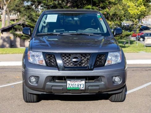 Used 2021 Nissan Frontier SV w/ Midnight Edition Floor Mats image 2