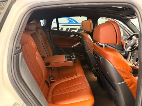 Used 2022 BMW X6 xDrive40i w/ Executive Package image 21