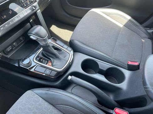 Certified 2026 Kia Seltos LX FWD image 20
